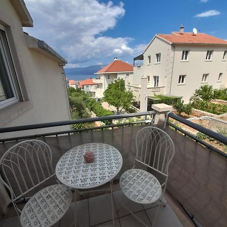 Apartament Nives B. Supetar Zewnętrze zdjęcie