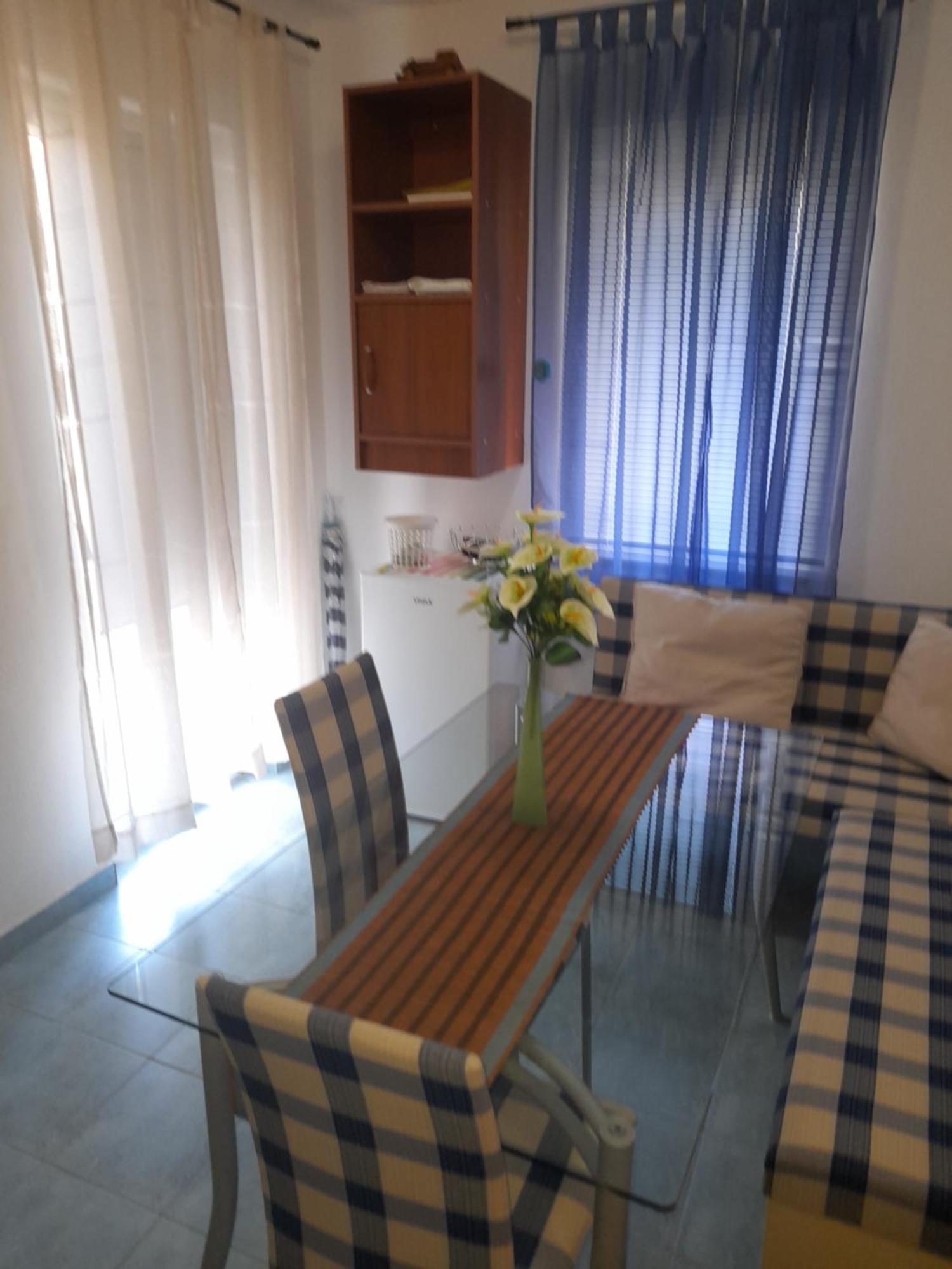 Apartament Nives B. Supetar Zewnętrze zdjęcie