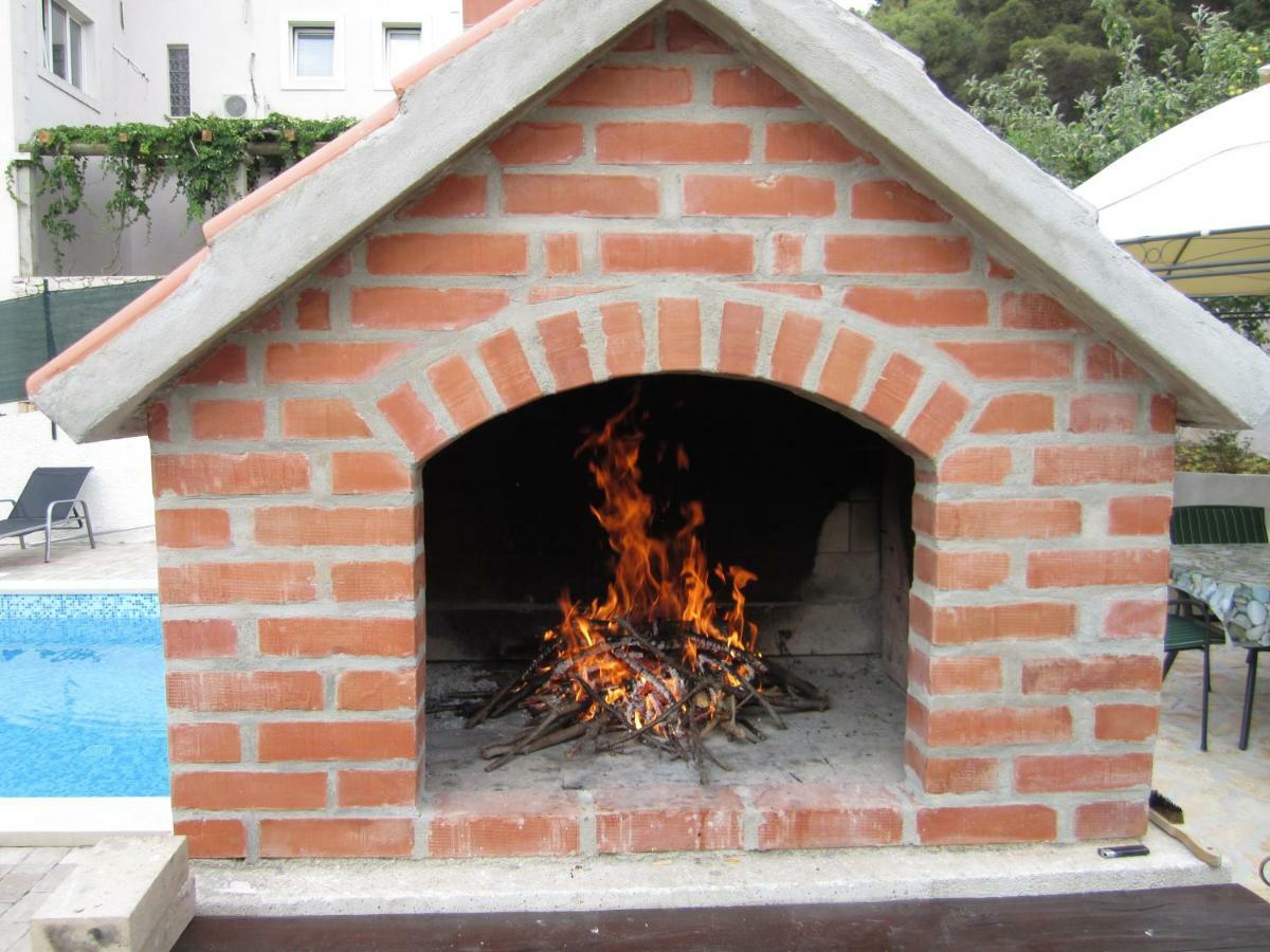 Apartament Nives B. Supetar Zewnętrze zdjęcie